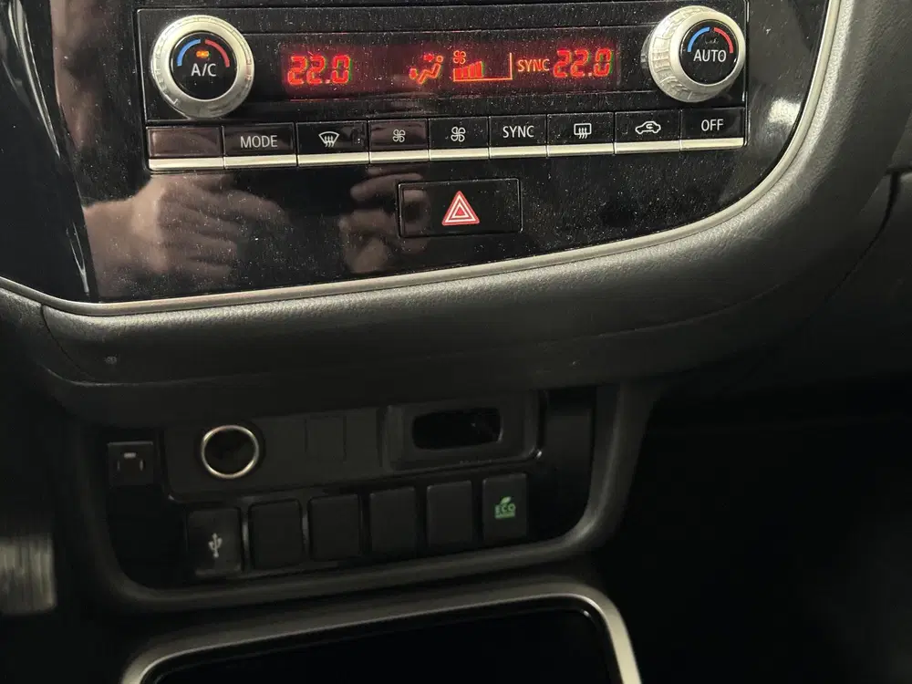 Mitsubishi Outlander 2.4 PHEV Intense uit 2019, foto 13