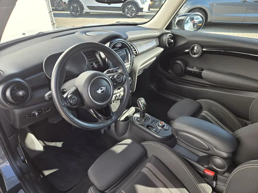 Mini Electric Basic 33 kWh NL AUTO uit 2020, foto 5
