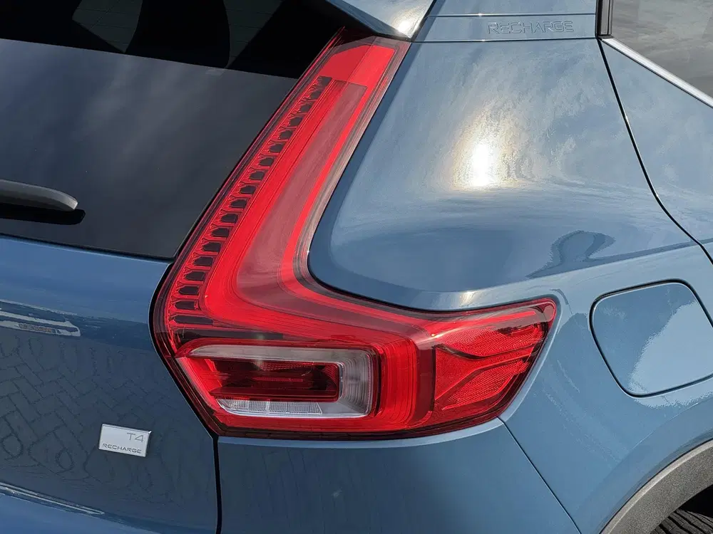Volvo XC40 1.5 T4 Plug-in hybrid Ultimate Bright NL-A uit 2022, foto 14