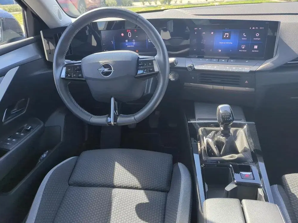 Opel Astra 1.2 Business Edition NL-AUTO uit 2023, foto 4