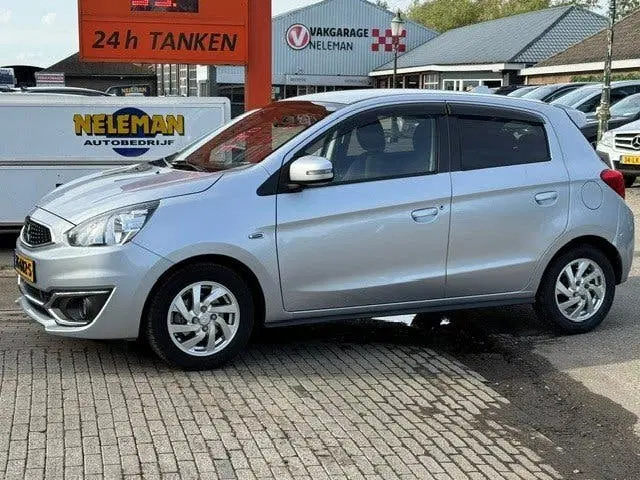 Mitsubishi Space Star 1.2 MIVEC 80PK ClearTec AS&G CVT Advan uit 2019, foto 2