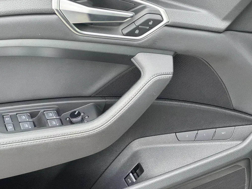 Audi e-tron 55 quattro Business edition Plus 95 kW uit 2021, foto 12