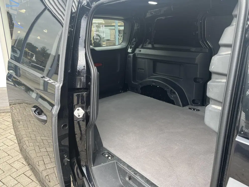 Volkswagen ID. Buzz ID. Buzz Cargo 204PK uit 2023, foto 3