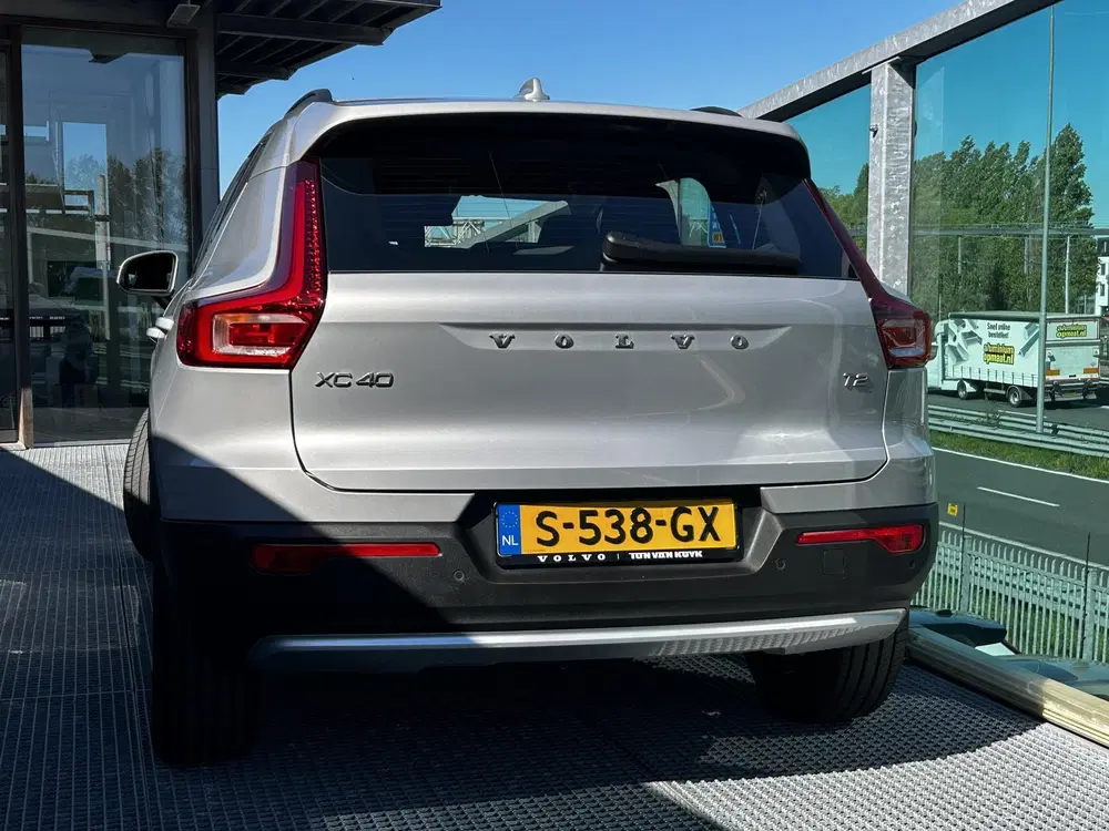 Volvo XC40 1.5 T2 Essential Cruise control uit 2023, foto 3