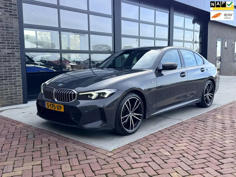 BMW 3-serie 318i uit 2023