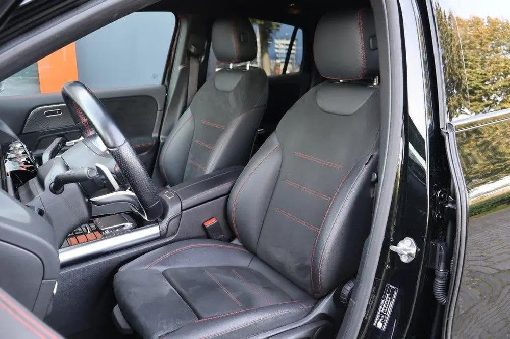 Mercedes-Benz GLA GLA 200 AMG DCT uit 2022, foto 3