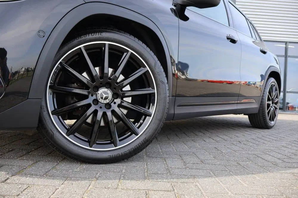 Mercedes-Benz GLA GLA 200 AMG DCT uit 2022, foto 6
