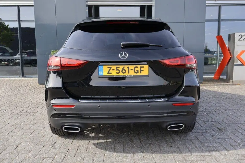 Mercedes-Benz GLA GLA 200 AMG DCT uit 2022, foto 8