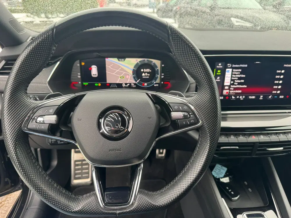 Skoda Octavia 1.4 TSI iV PHEV Sportline 245pk virtual uit 2022, foto 4