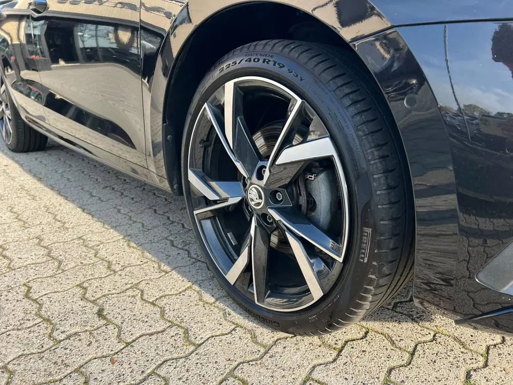 Skoda Octavia 1.4 TSI iV PHEV Sportline 245pk virtual uit 2022, foto 9