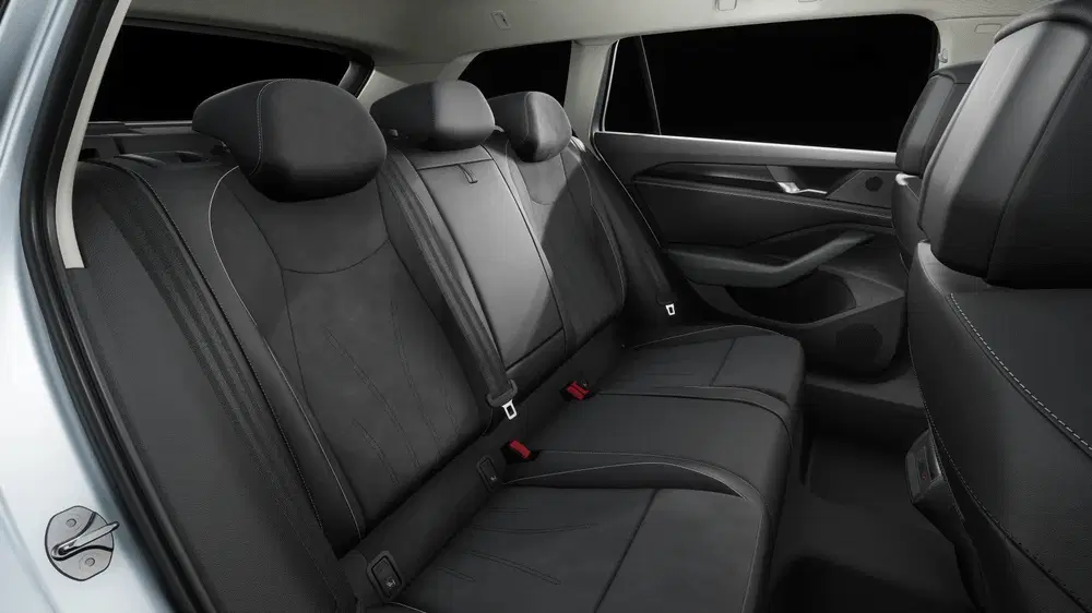 Volkswagen Passat 1.5 eHybrid Business uit 2026, foto 12