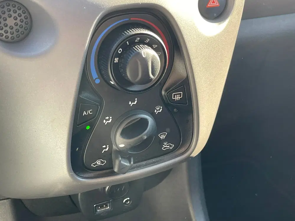 Peugeot 108 1.0 l AIRCO l BLUETOOTH l ALL-IN PRIJS uit 2022, foto 9