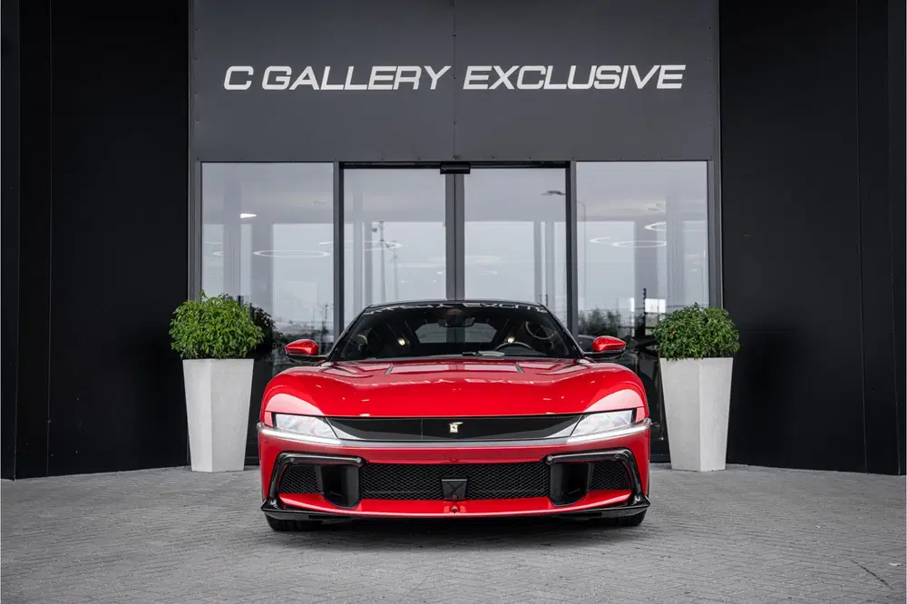 Ferrari 12 Cilindri 6.5 V12 uit 2025, foto 2