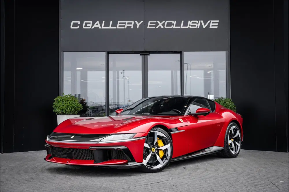 Ferrari 12 Cilindri 6.5 V12 uit 2025, foto 3