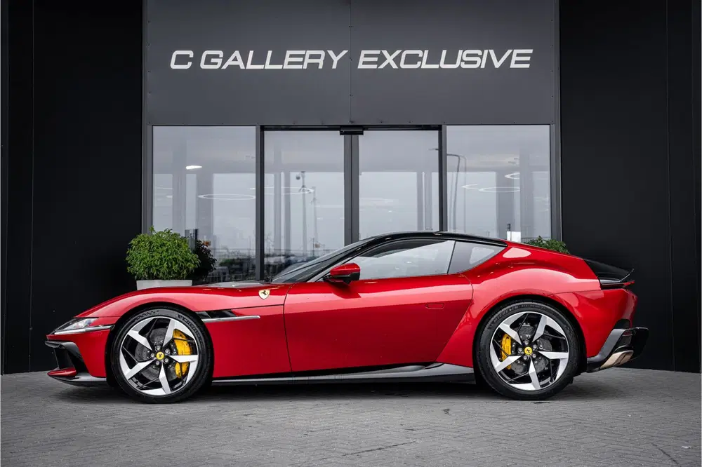 Ferrari 12 Cilindri 6.5 V12 uit 2025, foto 4