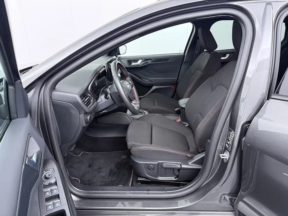 Ford Focus EcoBoost Hybrid 155 pk ST-Line X uit 2025, foto 11