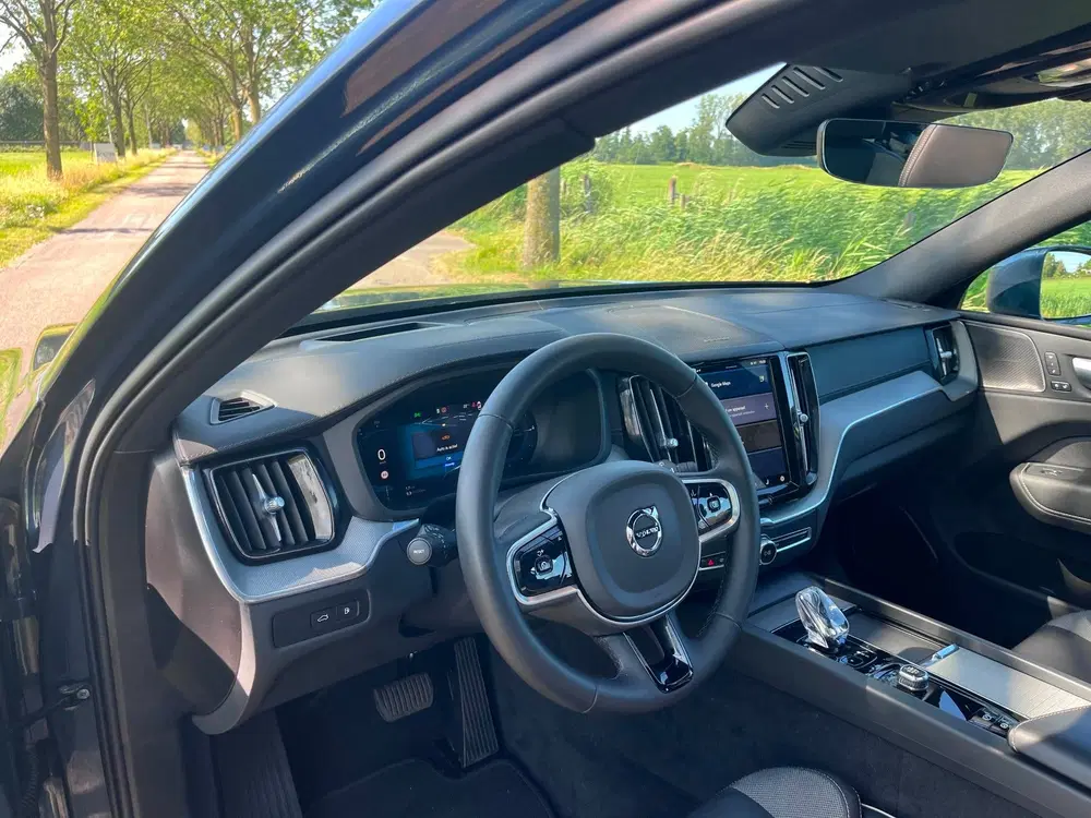 Volvo XC60 2.0 T6 Plug-in hybrid AWD Ultimate Bright uit 2024, foto 10