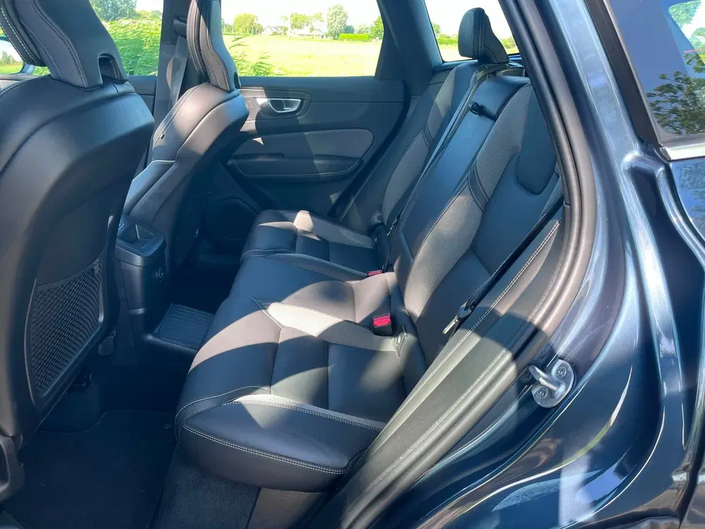 Volvo XC60 2.0 T6 Plug-in hybrid AWD Ultimate Bright uit 2024, foto 12