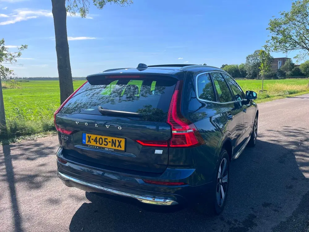 Volvo XC60 2.0 T6 Plug-in hybrid AWD Ultimate Bright uit 2024, foto 6