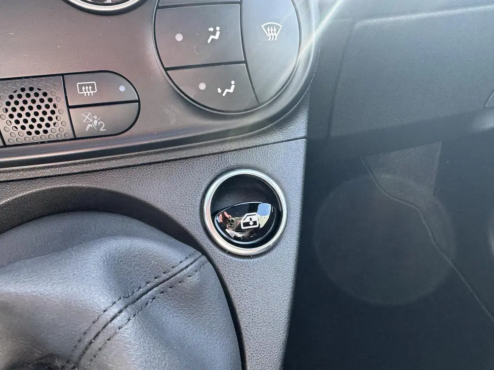 Fiat 500 0.9 TwinAir Turbo Rockstar uit 2020, foto 14