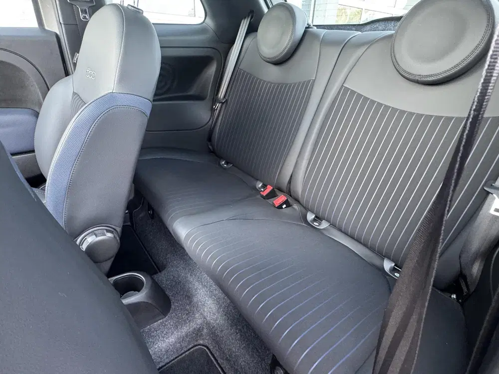 Fiat 500 0.9 TwinAir Turbo Rockstar uit 2020, foto 8
