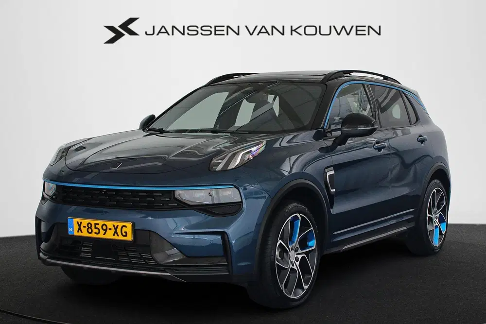 Lynk & Co 01 1.5 PHEV Panoramadak Stoelverwarming 360-C uit 2024