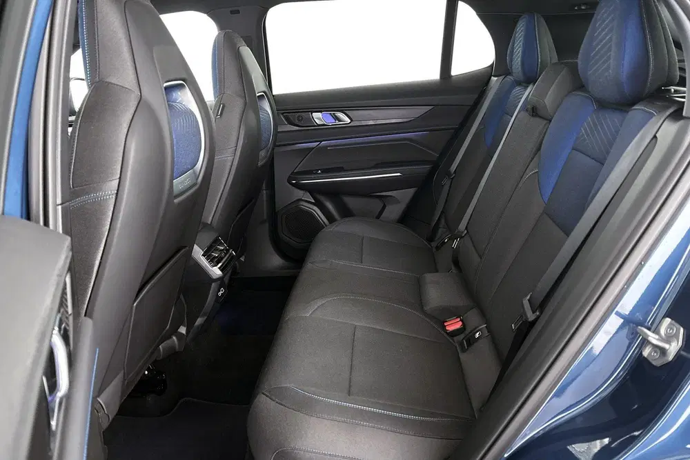 Lynk & Co 01 1.5 PHEV Panoramadak Stoelverwarming 360-C uit 2024, foto 10