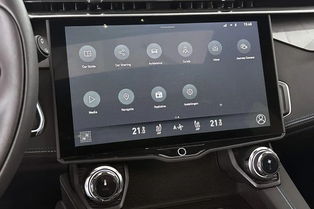 Lynk & Co 01 1.5 PHEV Panoramadak Stoelverwarming 360-C uit 2024, foto 14