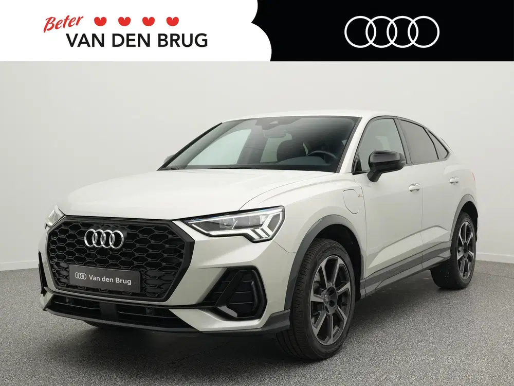Audi Q3 45 TFSI e 245 PK S Edition Automaat uit 2022