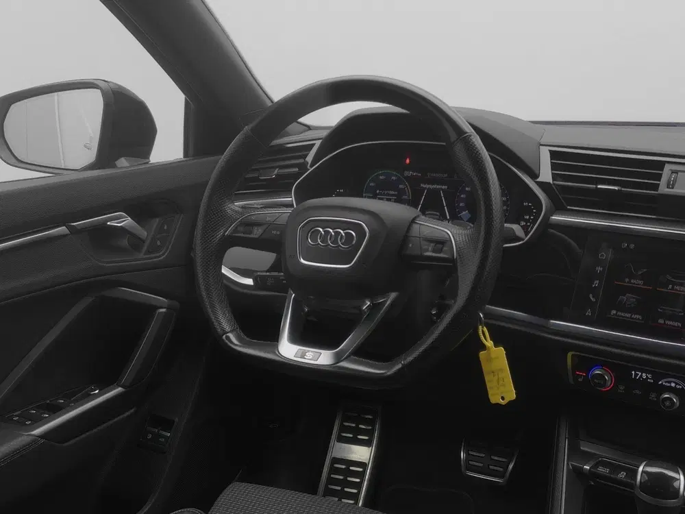 Audi Q3 45 TFSI e 245 PK S Edition Automaat uit 2022, foto 8