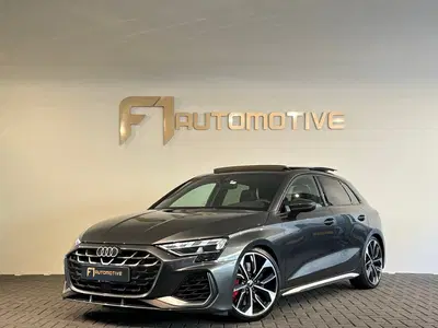 Audi S3 2.0 TFSI quattro Pano uit 2024