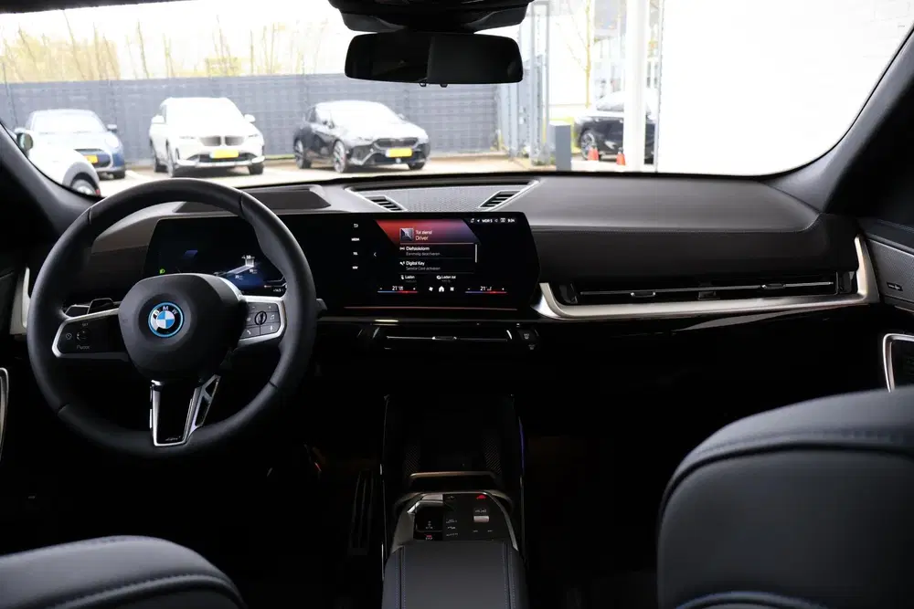 BMW iX2 xDrive30 M Sport Edition uit 2026, foto 9