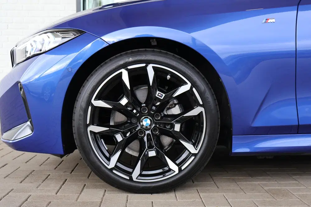 BMW 3-serie 320i M Sport uit 2026, foto 6