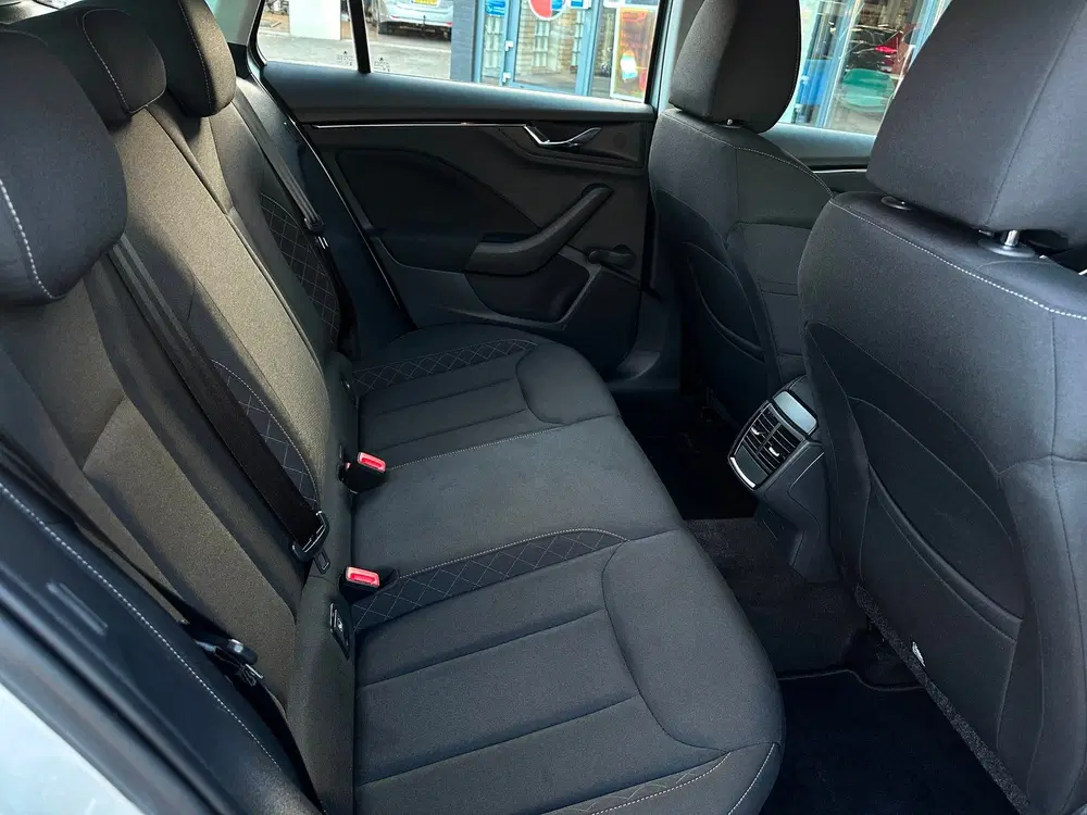 Skoda Scala 1.0 TSI Ambition uit 2020, foto 14