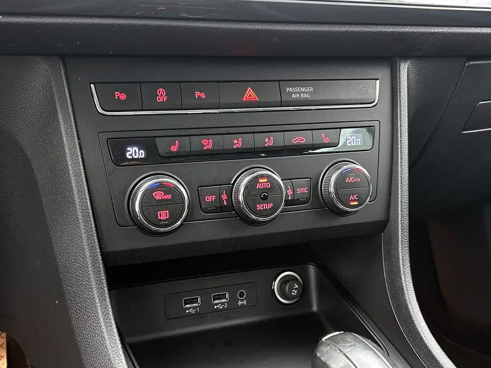 SEAT Ateca 1.5 TSI DSG Style Business Intense uit 2020, foto 10