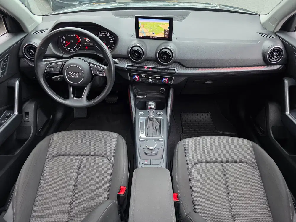 Audi Q2 35 TFSI CoD Sport Edition uit 2019, foto 2