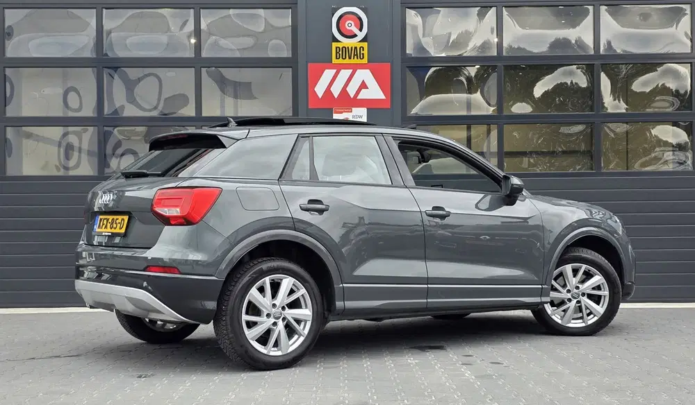 Audi Q2 35 TFSI CoD Sport Edition uit 2019, foto 3
