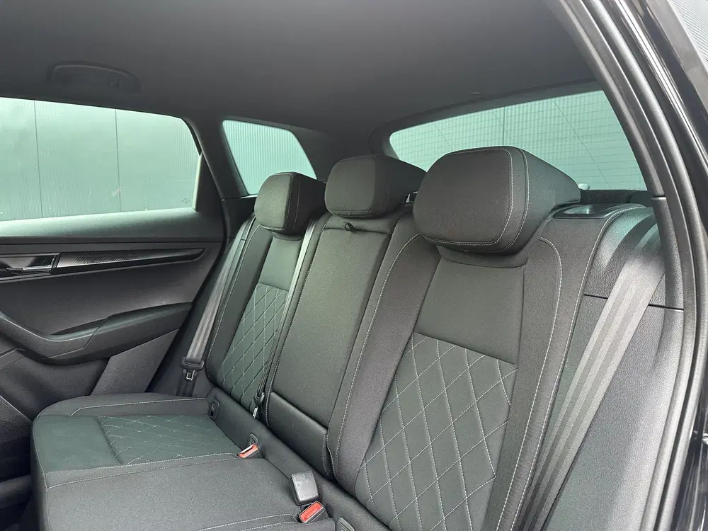 Skoda Karoq 1.5 TSI ACT Sportline Business uit 2022, foto 13