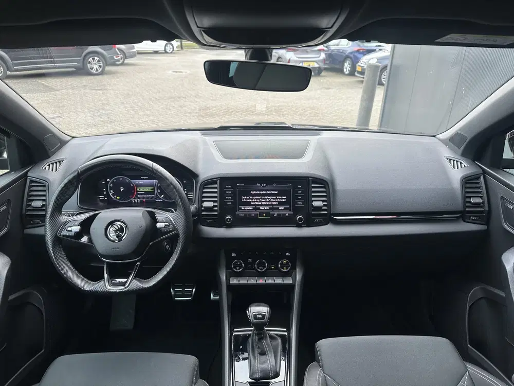 Skoda Karoq 1.5 TSI ACT Sportline Business uit 2022, foto 14