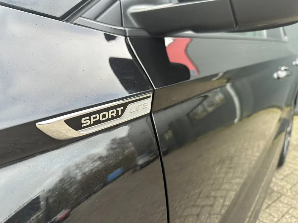 Skoda Karoq 1.5 TSI ACT Sportline Business uit 2022, foto 4