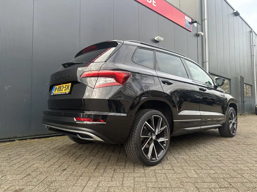 Skoda Karoq 1.5 TSI ACT Sportline Business uit 2022, foto 6