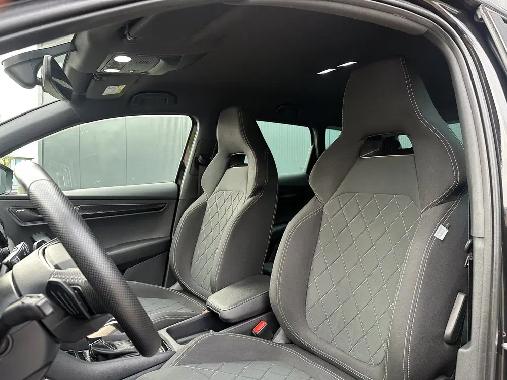 Skoda Karoq 1.5 TSI ACT Sportline Business uit 2022, foto 9