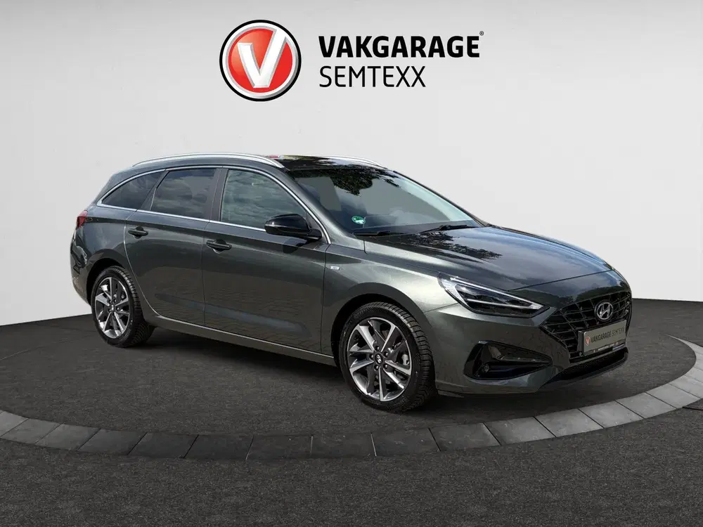 Hyundai i30 1.5 T-GDi MHEV Premium uit 2023, foto 10