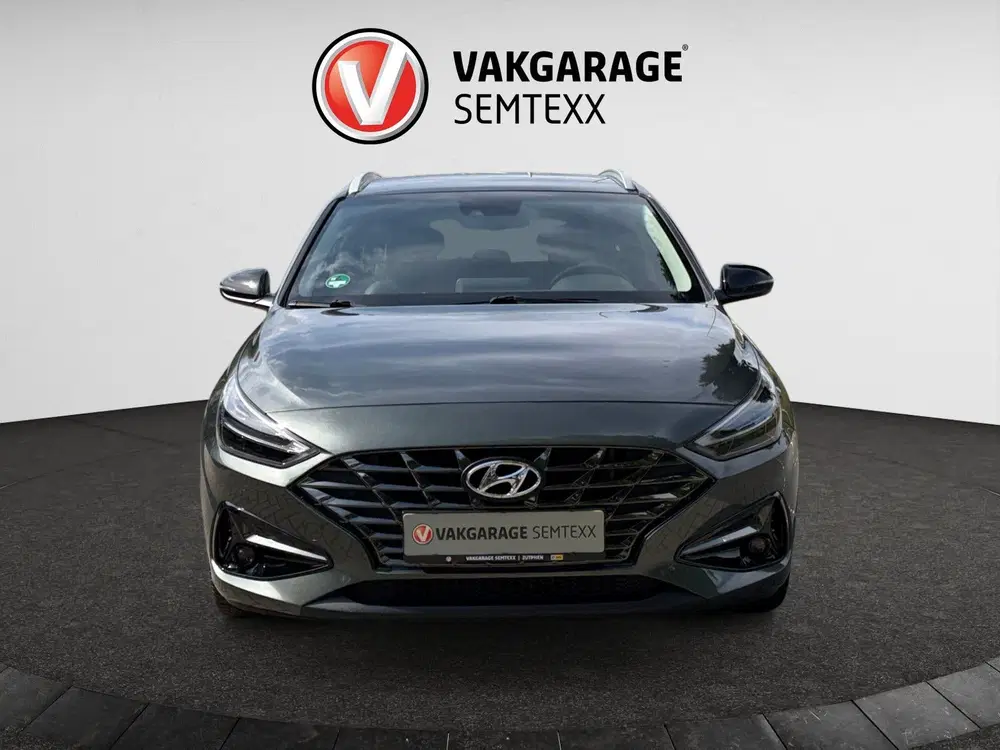 Hyundai i30 1.5 T-GDi MHEV Premium uit 2023, foto 11