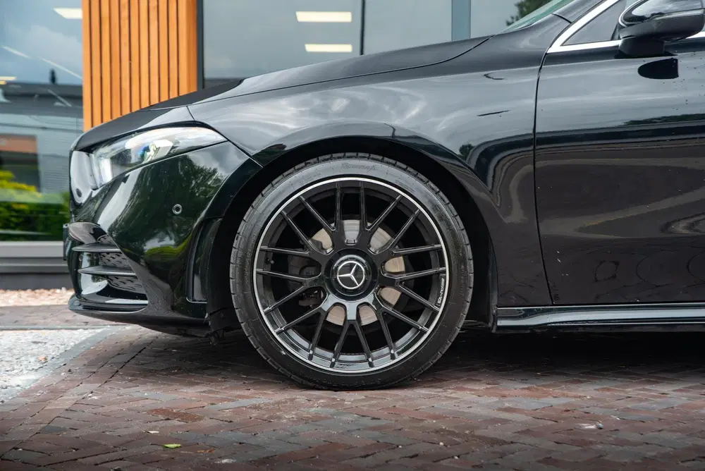 Mercedes-Benz A-Klasse 180 Business Solution AMG Ambient Cru uit 2019, foto 13