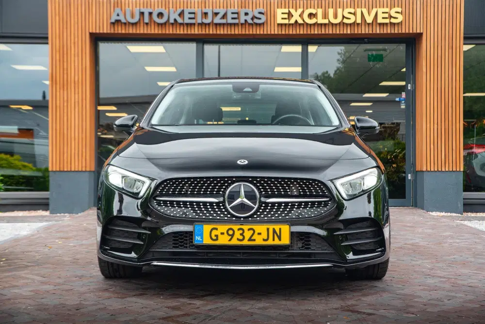 Mercedes-Benz A-Klasse 180 Business Solution AMG Ambient Cru uit 2019, foto 3