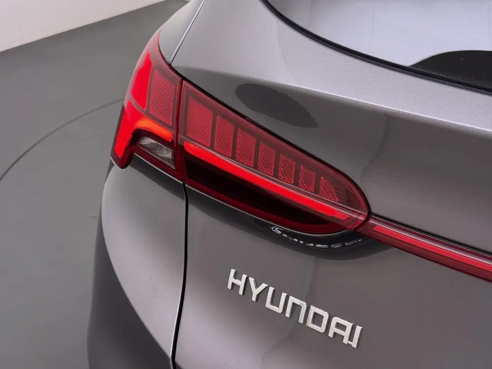 Hyundai SANTA FE 1.6 T-GDI PHEV Premium Sky 7p. APPLE CARP. uit 2022, foto 2
