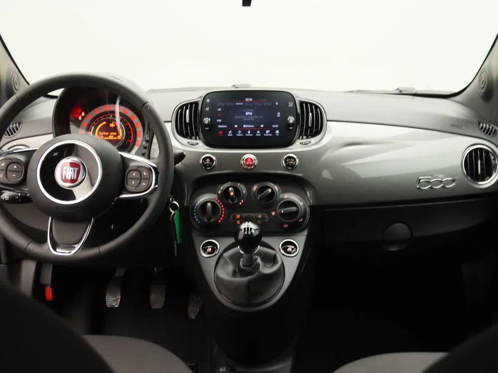 Fiat 500 1.0 Hybrid uit 2023, foto 8
