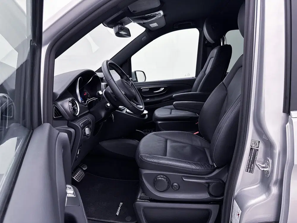 Mercedes-Benz V-Klasse 250d 4-MATIC DC Extra Lang AMG Line L uit 2022, foto 10