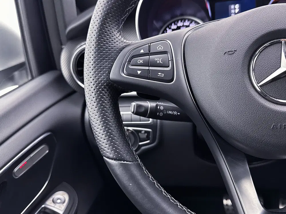 Mercedes-Benz V-Klasse 250d 4-MATIC DC Extra Lang AMG Line L uit 2022, foto 13